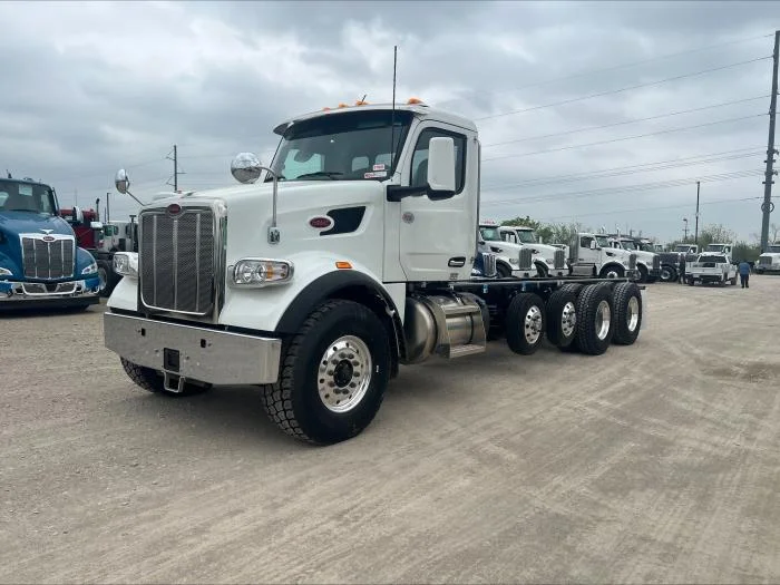 2025 Peterbilt 567 in Houston, TX — photo 2