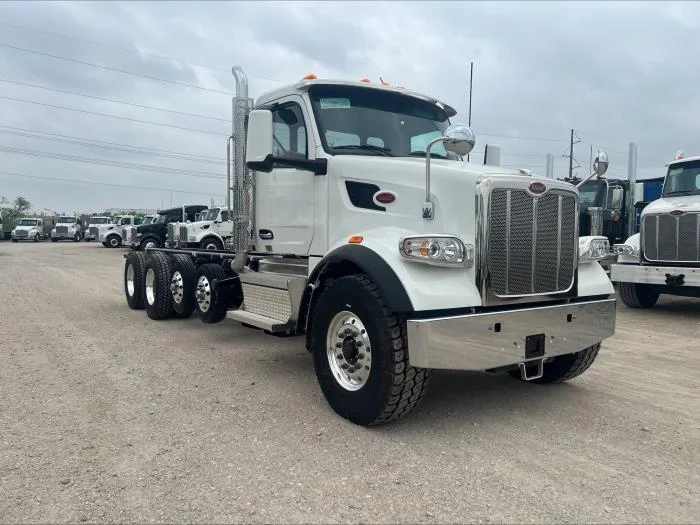 2025 Peterbilt 567 in Houston, TX — photo 8