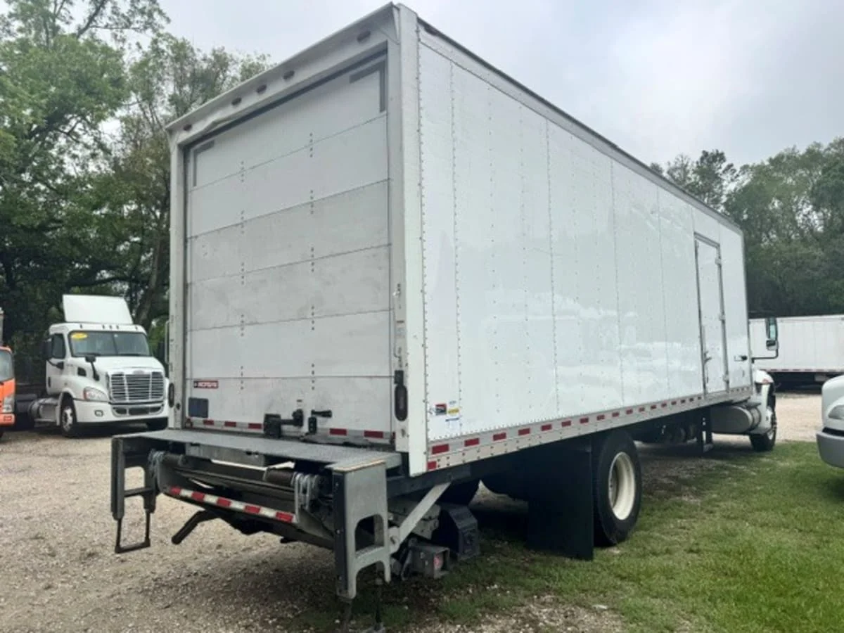 2019 International 4300 in Jacksonville, FL — photo 6