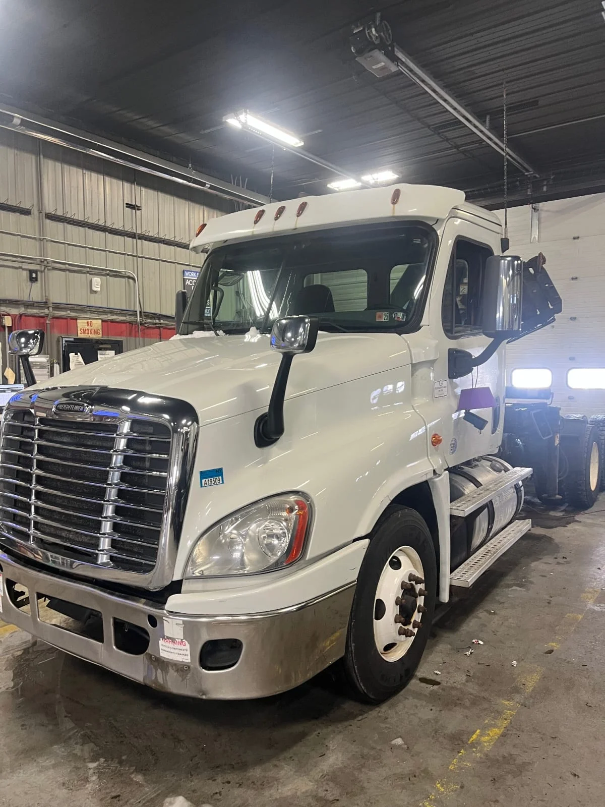 2016 Freightliner Cascadia in Pittsburgh, PA