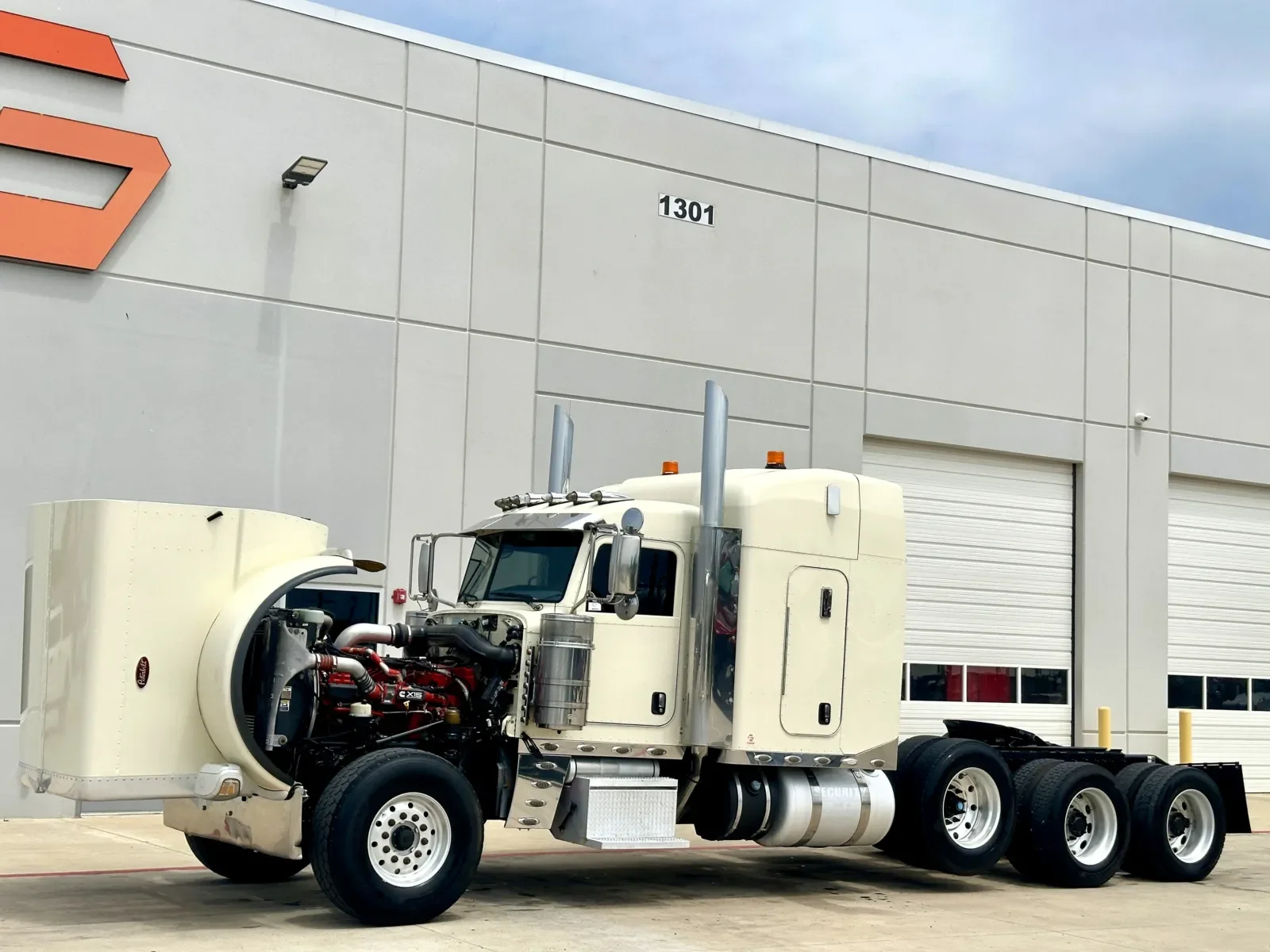 2019 Peterbilt 389 in Hutchins, TX — photo 10