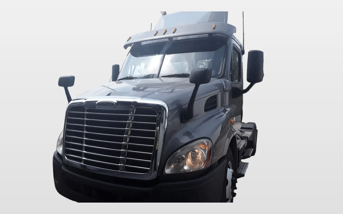 2019 Freightliner - image 1