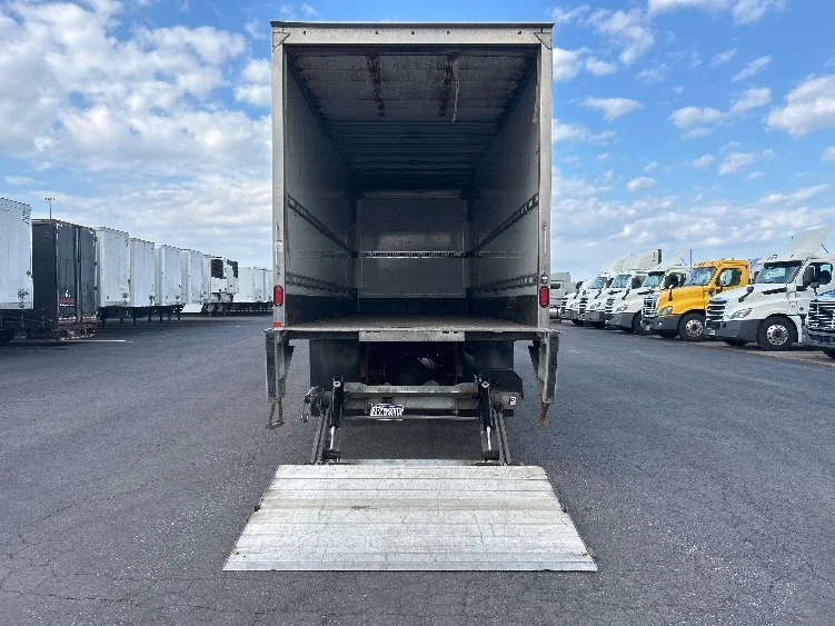 2020 Freightliner M2 106 in Duncansville, PA — photo 9