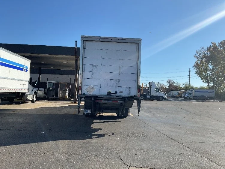 2023 Freightliner M2 106 - image 7