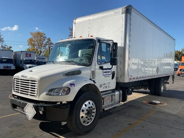 2023 Freightliner M2 106 - image 1