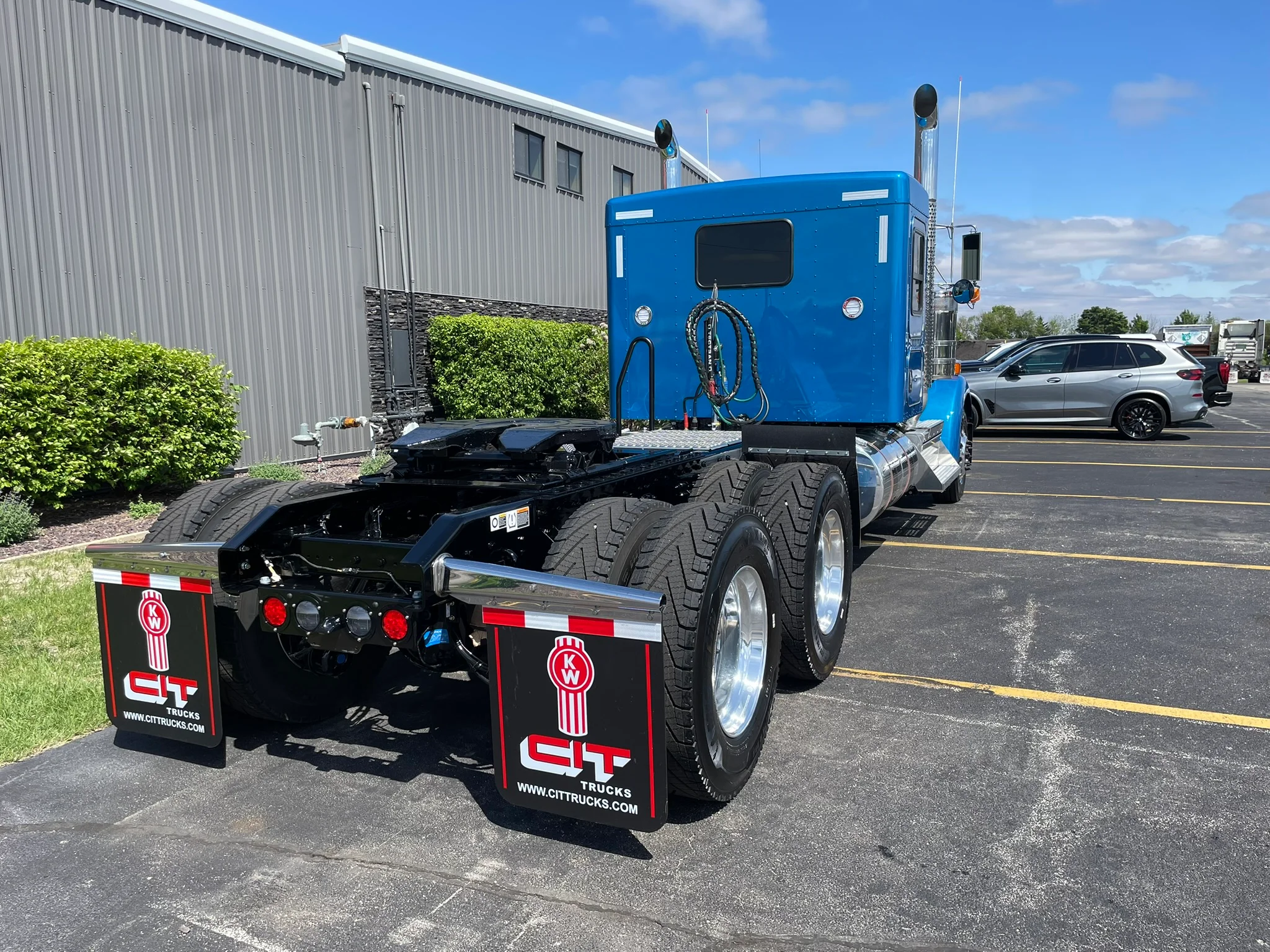 2027 Kenworth W900 in Normal, IL — photo 5
