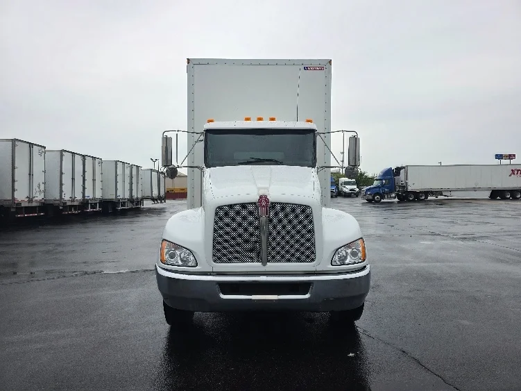 2021 Kenworth T270 in Indianapolis, IN — photo 2