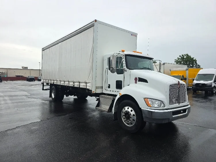 2021 Kenworth T270