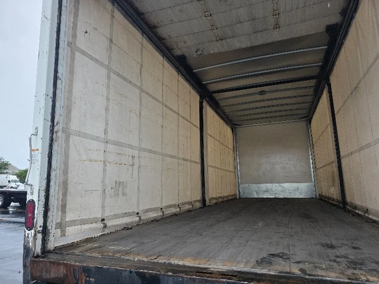 2021 Kenworth T270 in Indianapolis, IN — photo 10