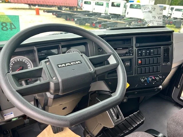 2025 Mack MD in Denver, CO — photo 12