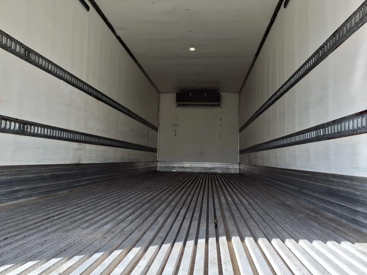 2019 Freightliner M2 106 in Minneapolis, MN — photo 9