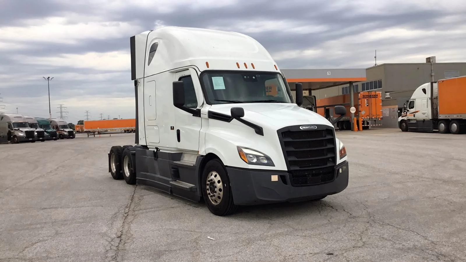 2023 Freightliner Cascadia