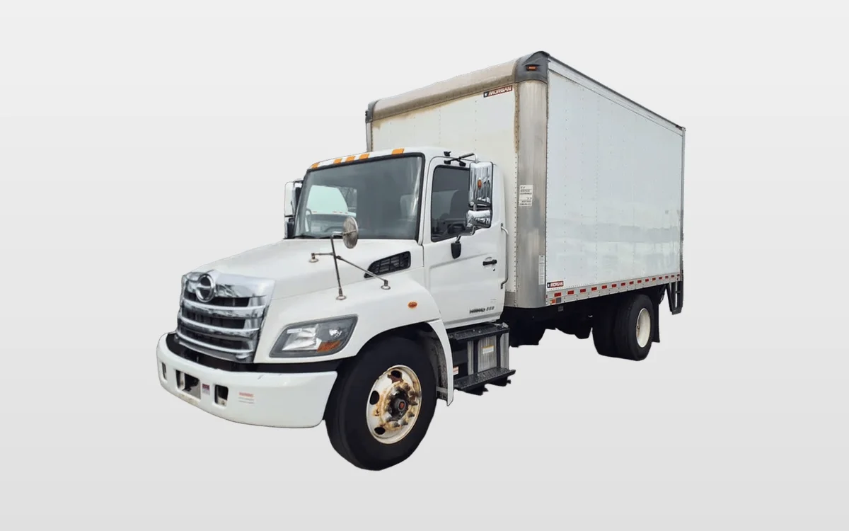 2020 Hino 268 - image 1