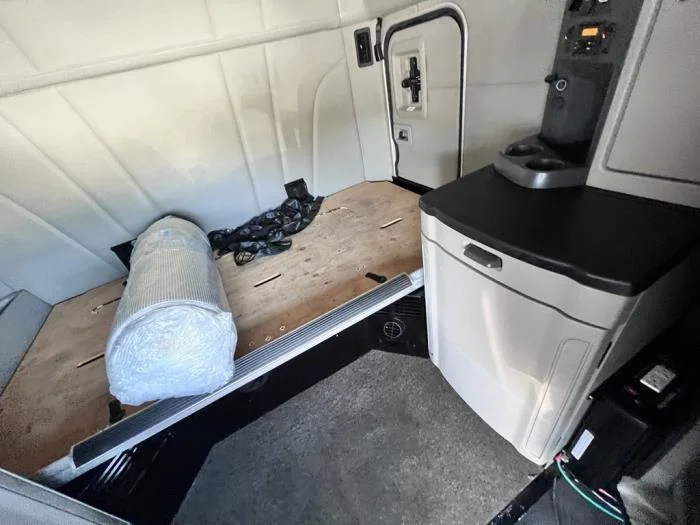 2022 Peterbilt 579 - image 26