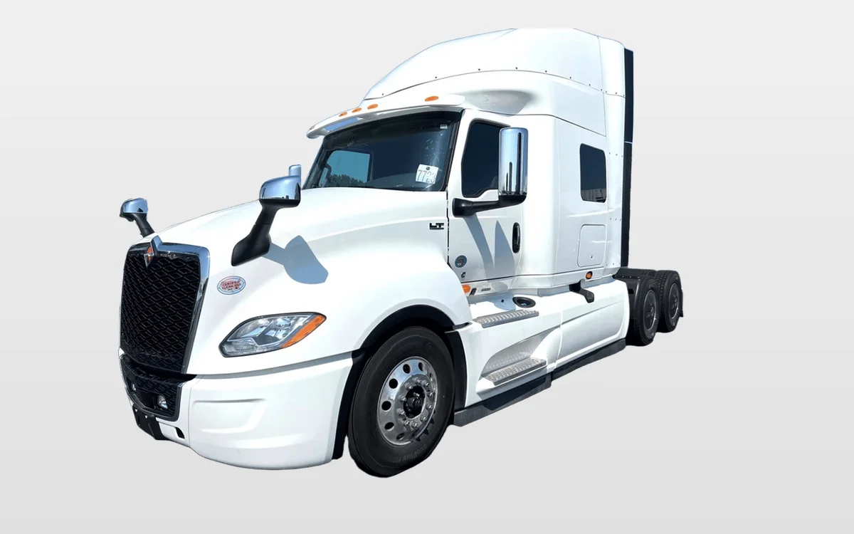 2025 International LT - image 1