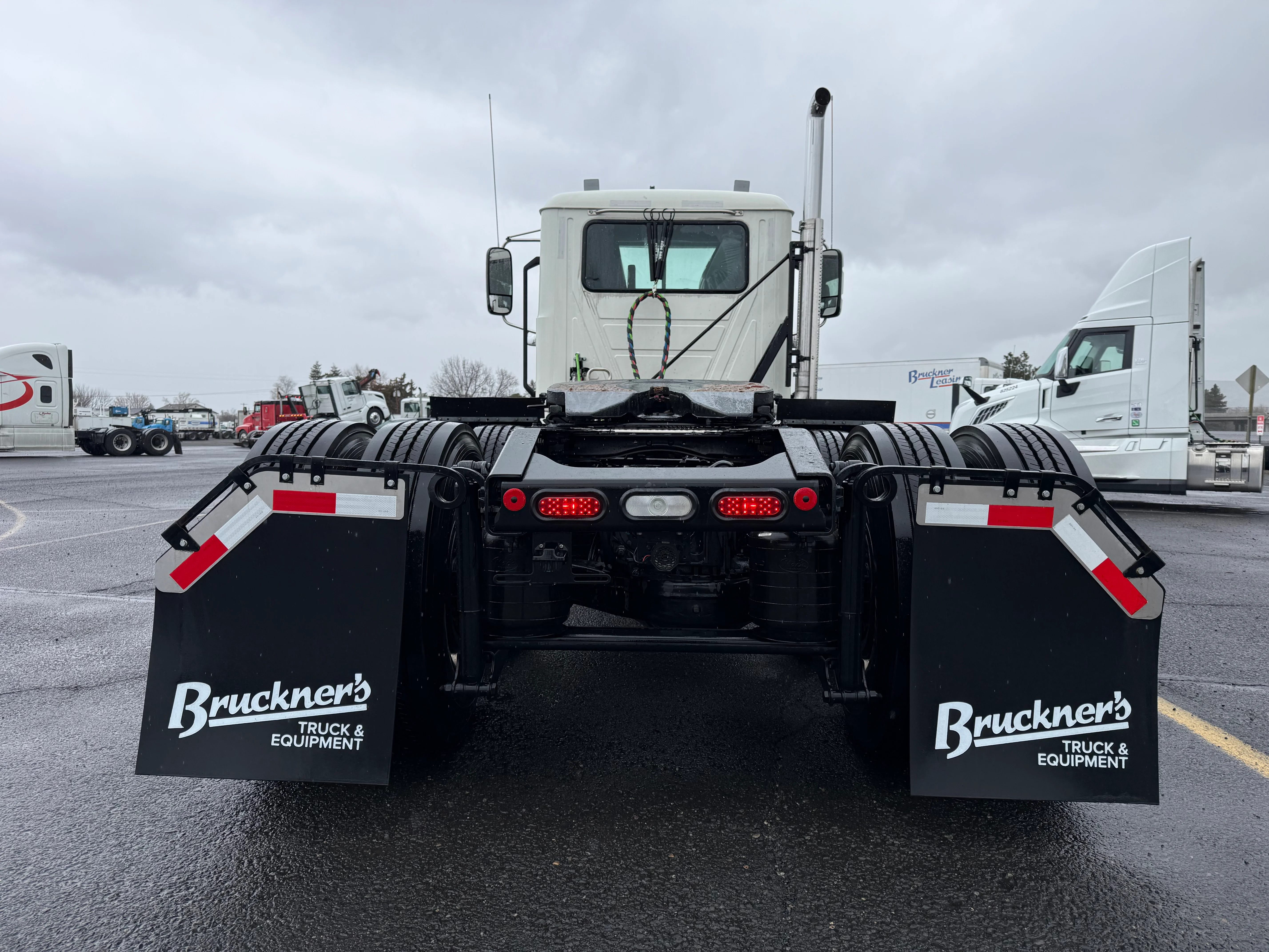 2026 Mack Pinnacle in Yakima, WA — photo 6