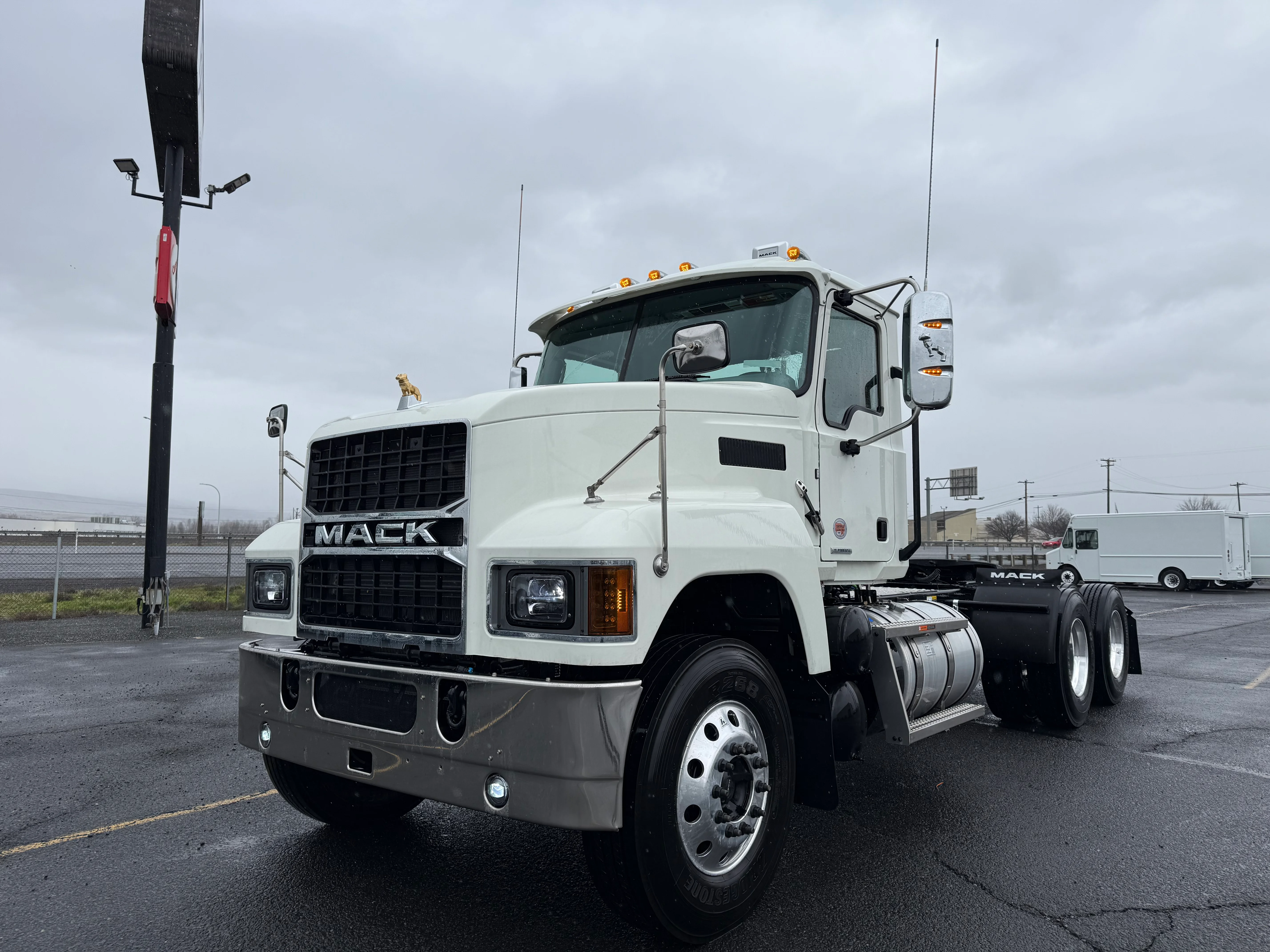 2026 Mack Pinnacle in Yakima, WA