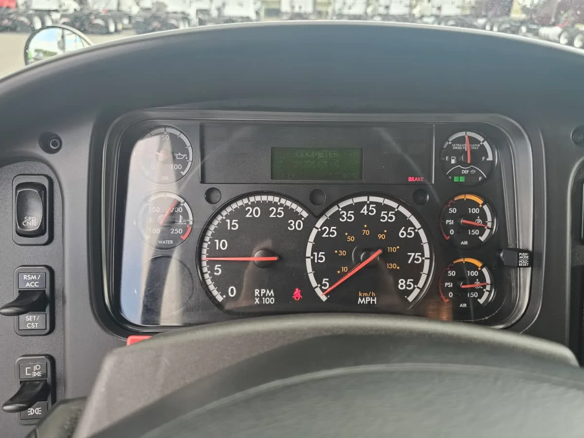 2021 Freightliner M2 106 - image 13