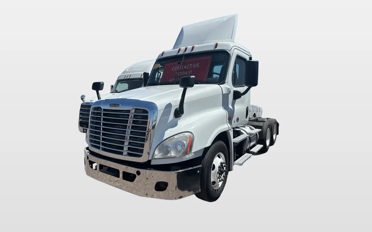 2017 Freightliner - image 1