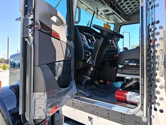 2027 Kenworth W900 in El Paso, TX — photo 18