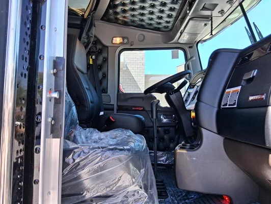 2027 Kenworth W900 in El Paso, TX — photo 21