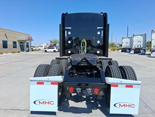 2027 Kenworth W900 in El Paso, TX — photo 10