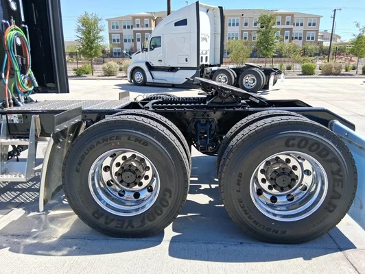 2027 Kenworth W900 in El Paso, TX — photo 4