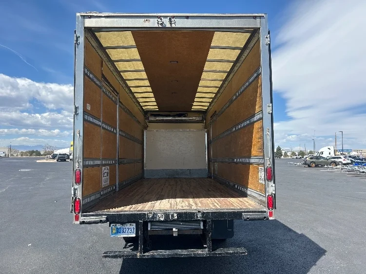 2020 Isuzu NRR in Denver, CO — photo 8