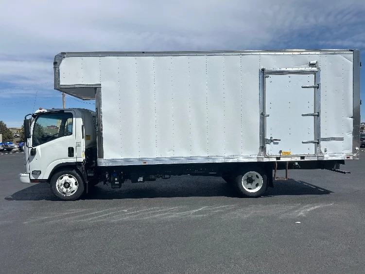 2020 Isuzu NRR in Denver, CO — photo 4