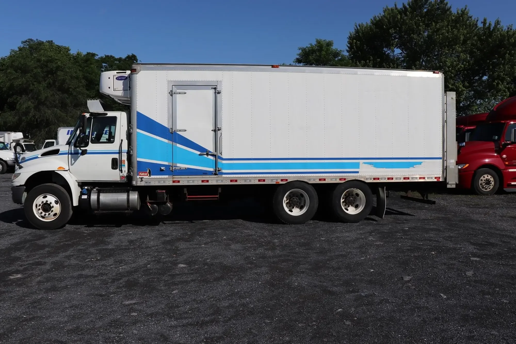 2018 International 4300 - image 6