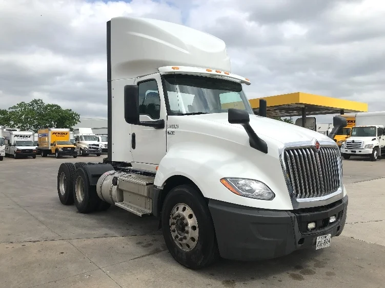 2018 International LT in Katy, TX