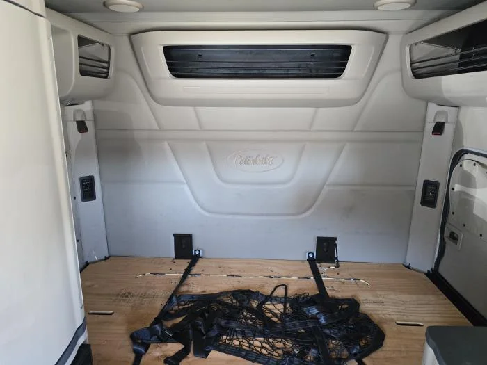 2022 Peterbilt 579 - image 11