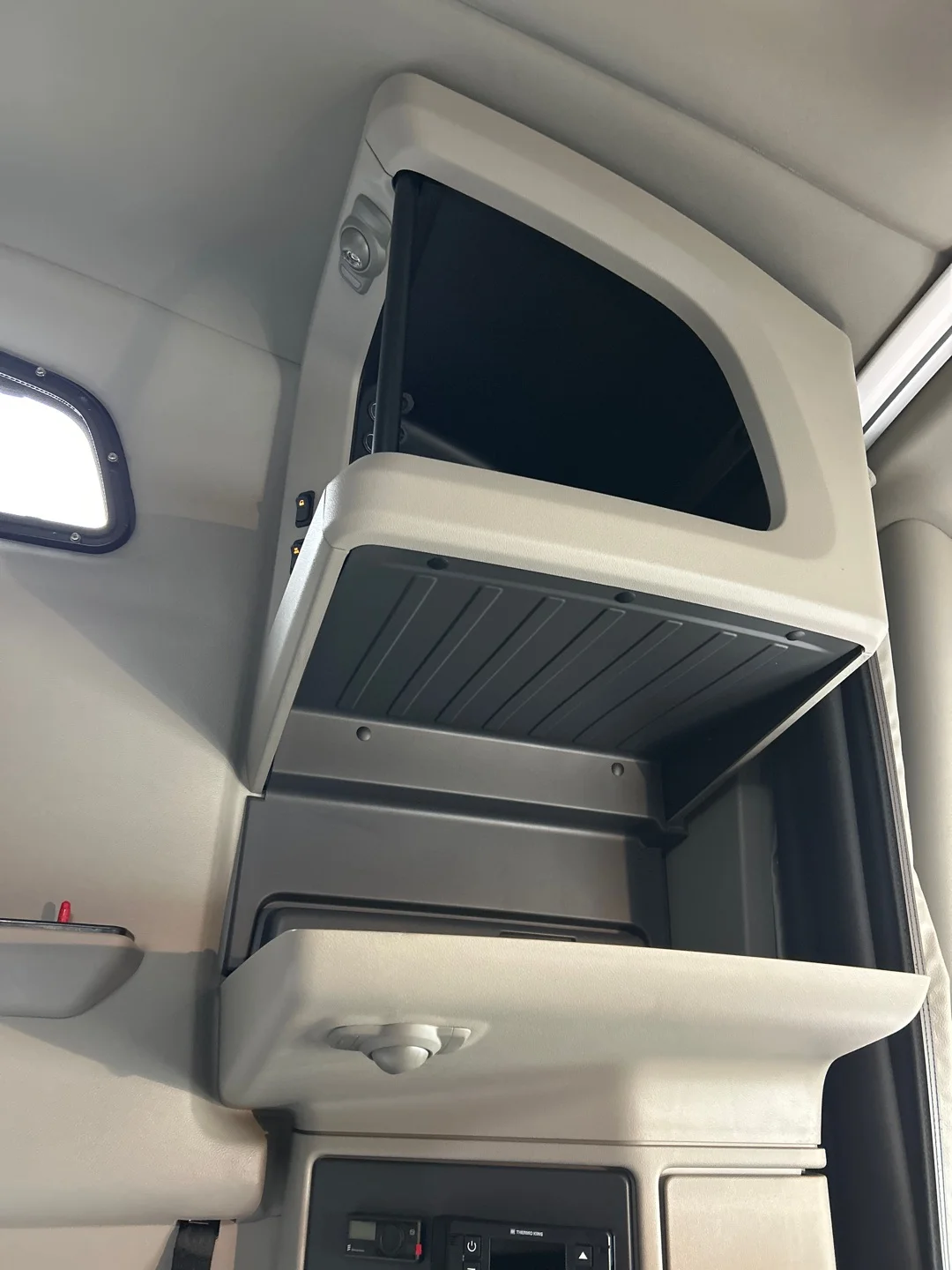 2026 Peterbilt 579 - image 21