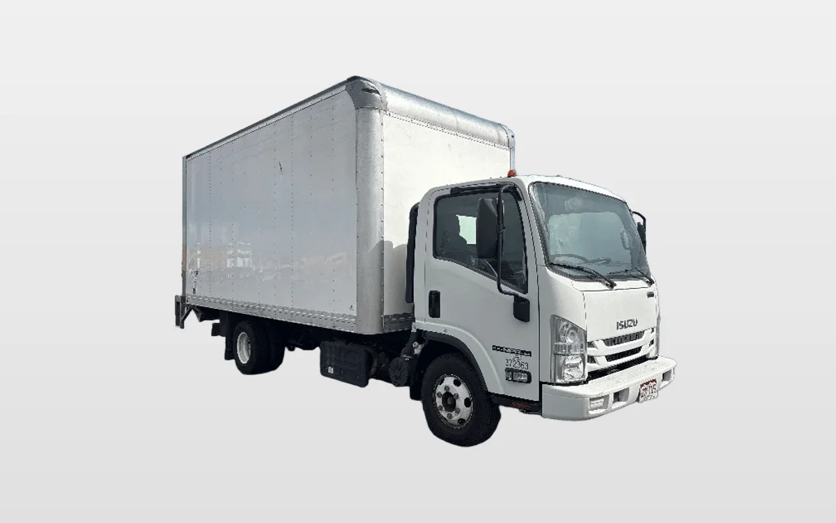 2020 Isuzu NPR - image 1