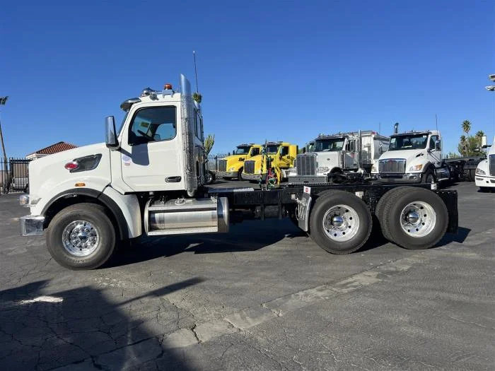 2027 Peterbilt 567 in Sylmar, CA — photo 9