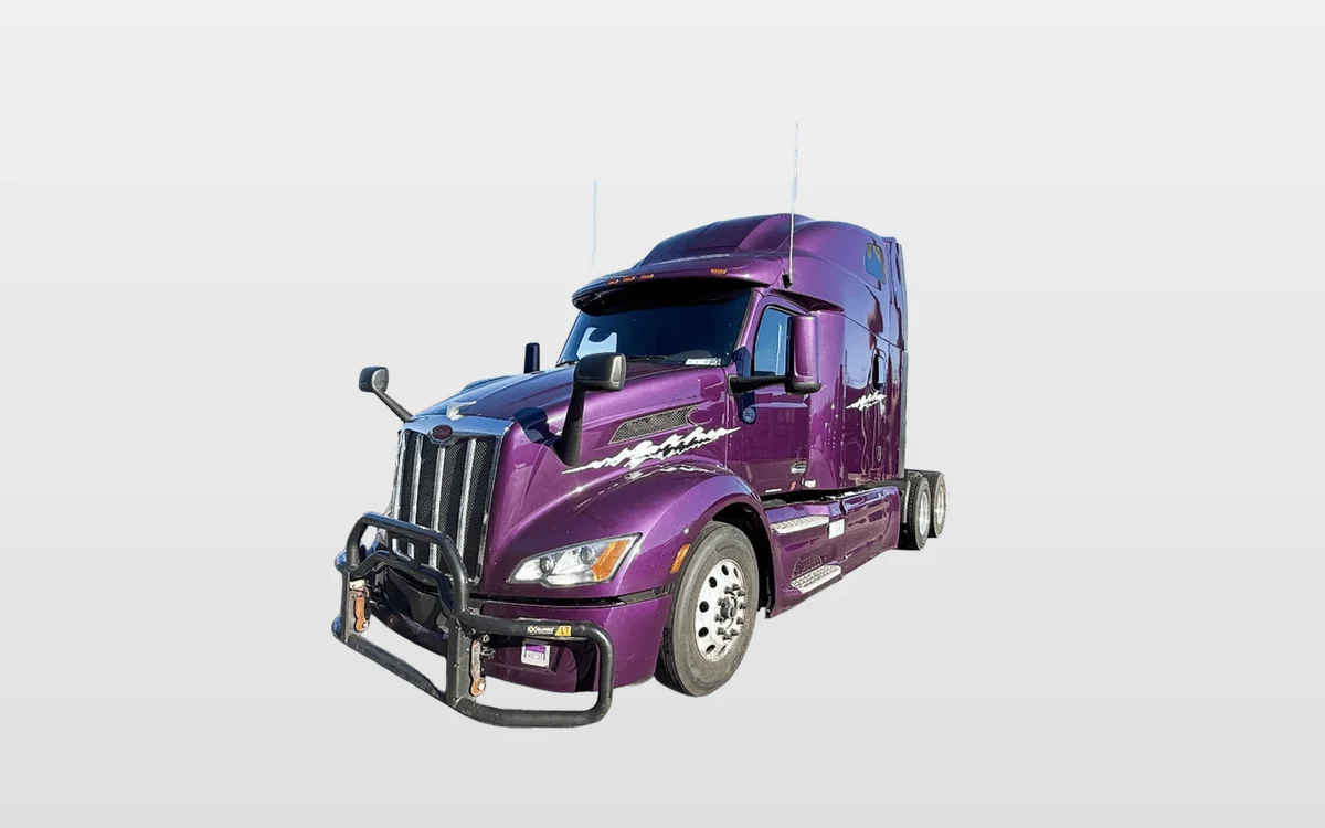 2023 Peterbilt 579 - image 1