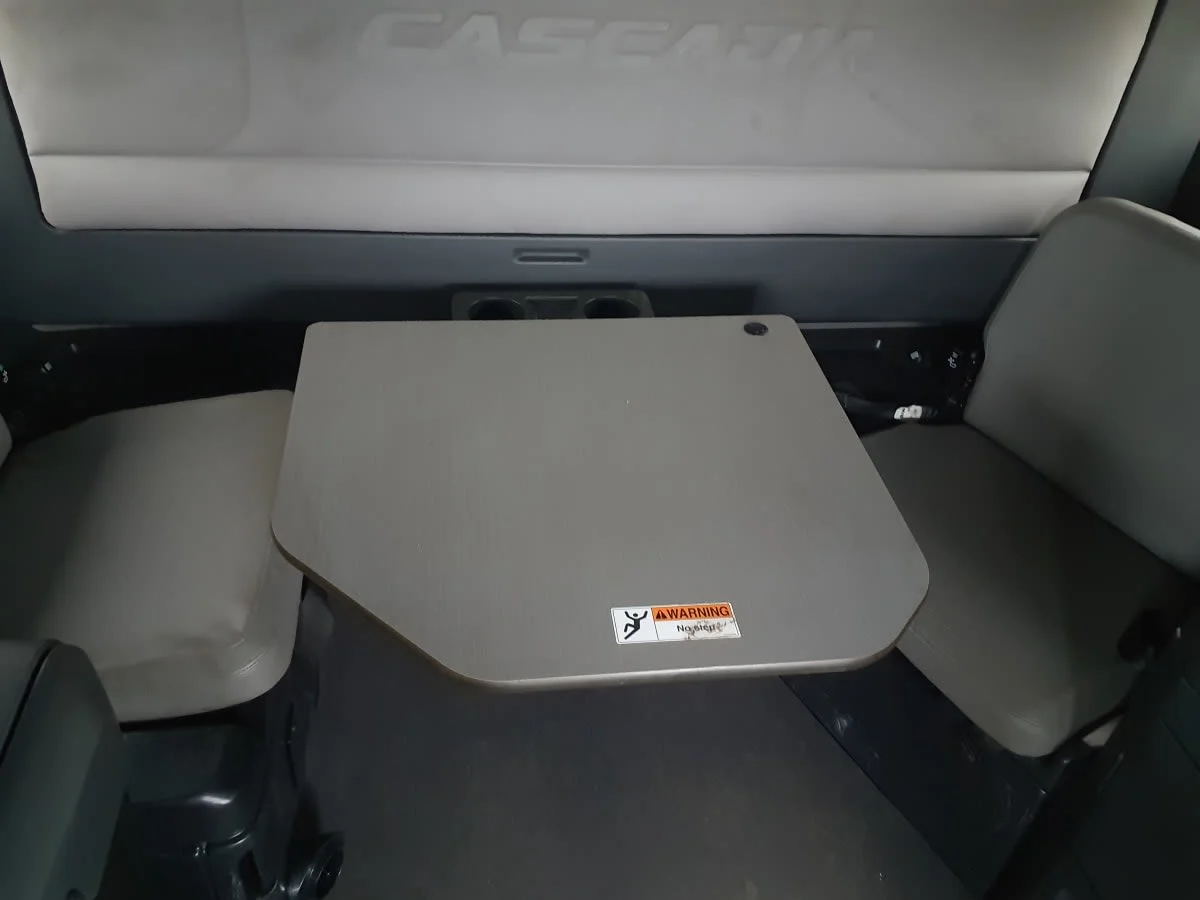 2020 Freightliner Cascadia in Wayland, MI — photo 11
