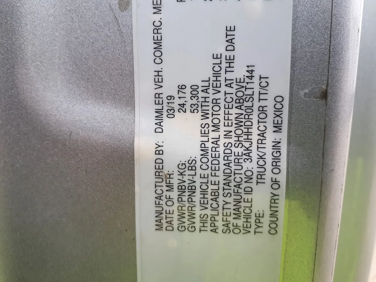 2020 Freightliner Cascadia in Wayland, MI — photo 13
