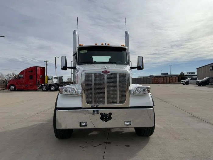 2027 Peterbilt 567 - image 7