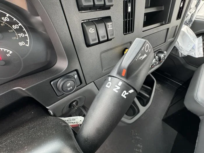 2025 Peterbilt 536 - image 12