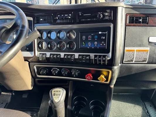 2025 Kenworth W900 in Dallas, TX — photo 20