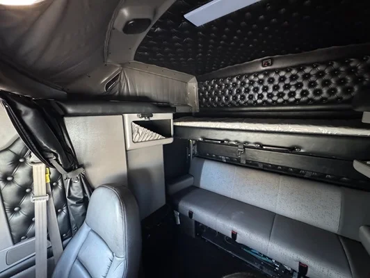 2025 Kenworth W900 in Dallas, TX — photo 25