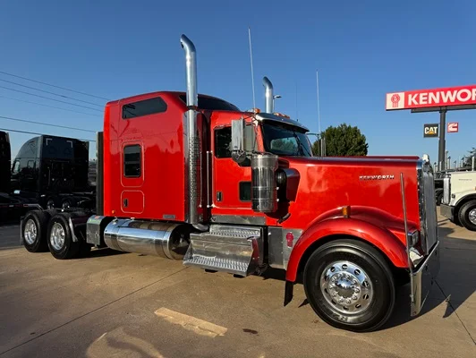 2025 Kenworth W900 in Dallas, TX