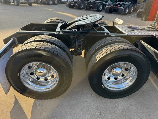 2025 Kenworth W900 in Dallas, TX — photo 15