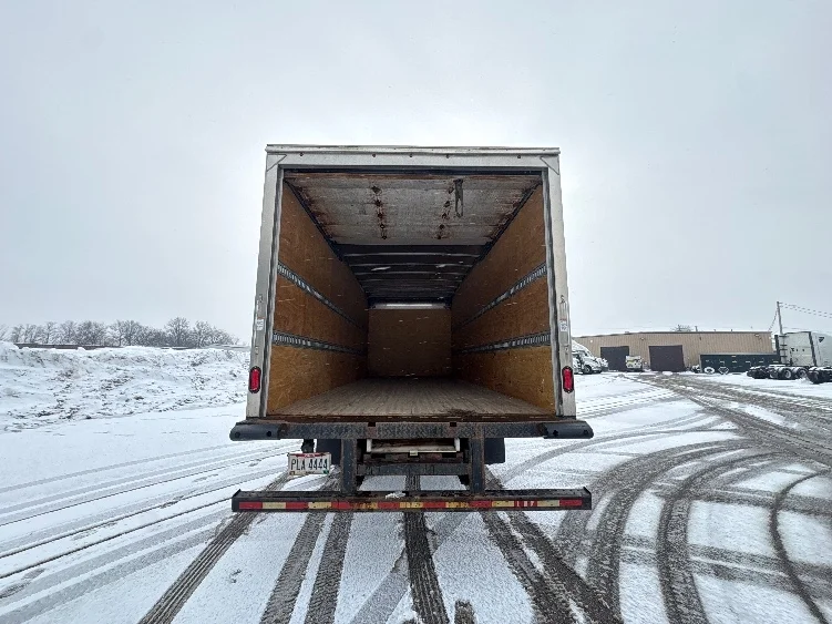 2021 Isuzu NQR in Akron, OH — photo 8