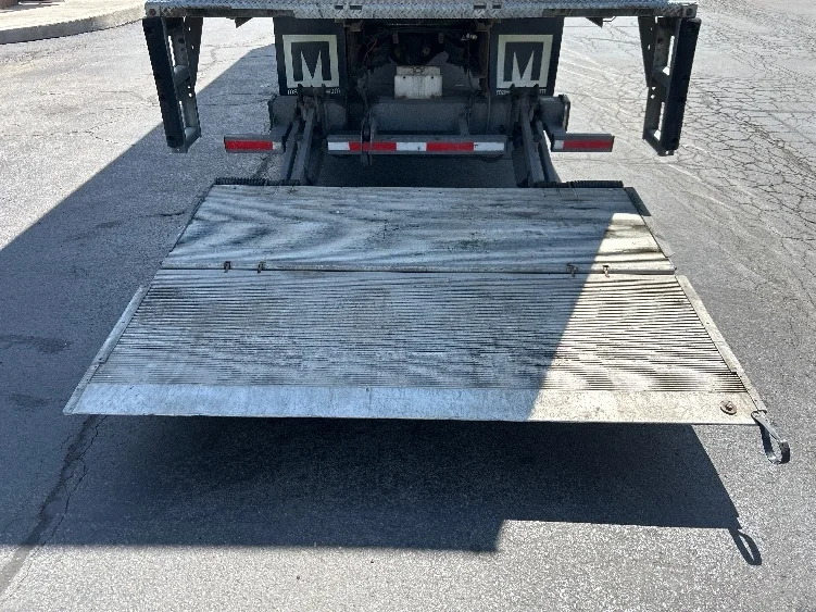 2022 Freightliner eM2 in Jessup, PA — photo 9
