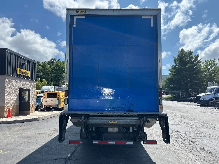 2022 Freightliner eM2 in Jessup, PA — photo 7