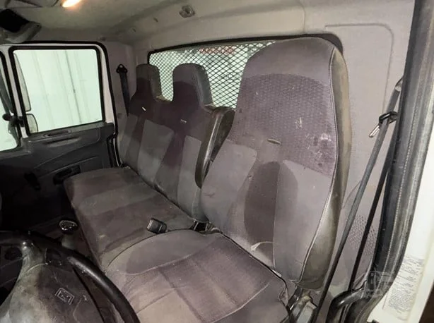 2012 International 4300 - image 10