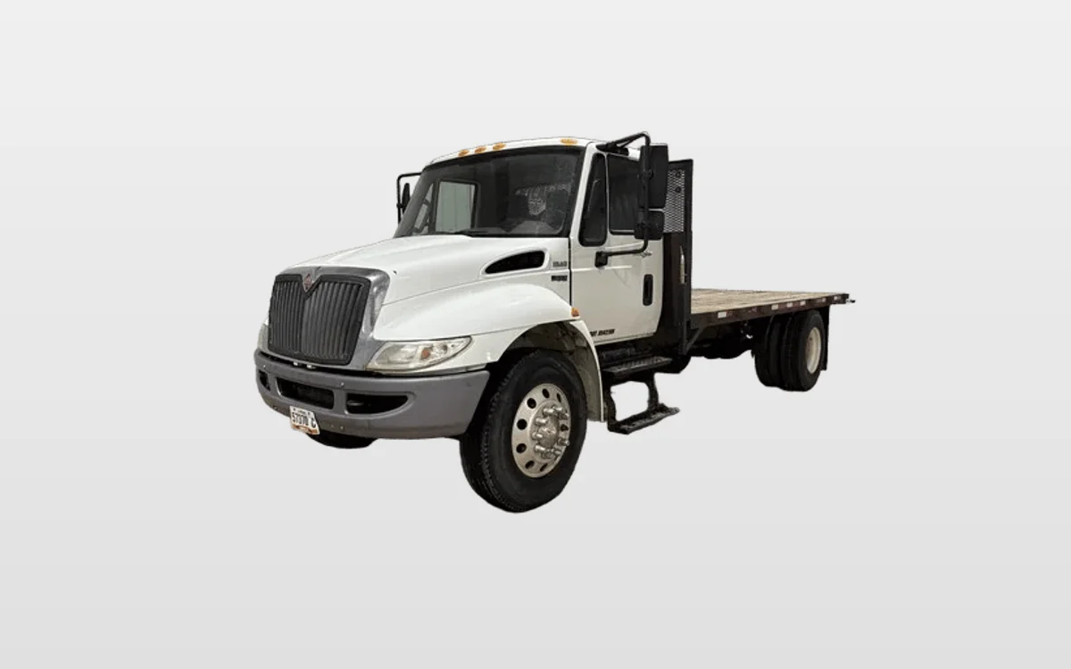 2012 International 4300 - image 1