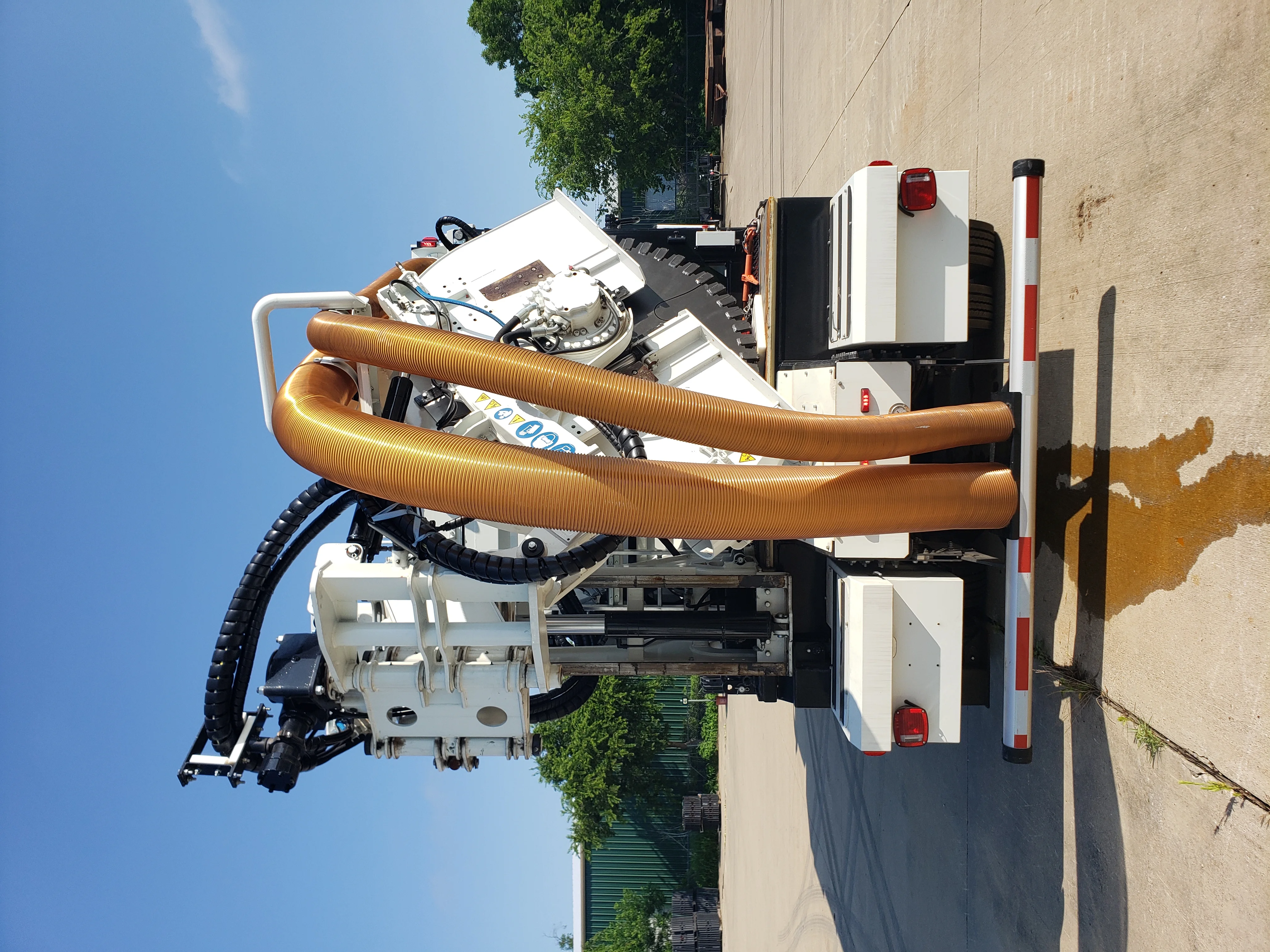 2024 Volvo VHD 300 in Fort Worth, TX — photo 8